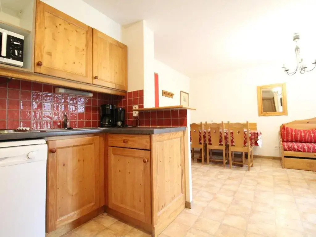 Appartement Lanslevillard, 3 pièces, 6 personnes - FR-1-508-53