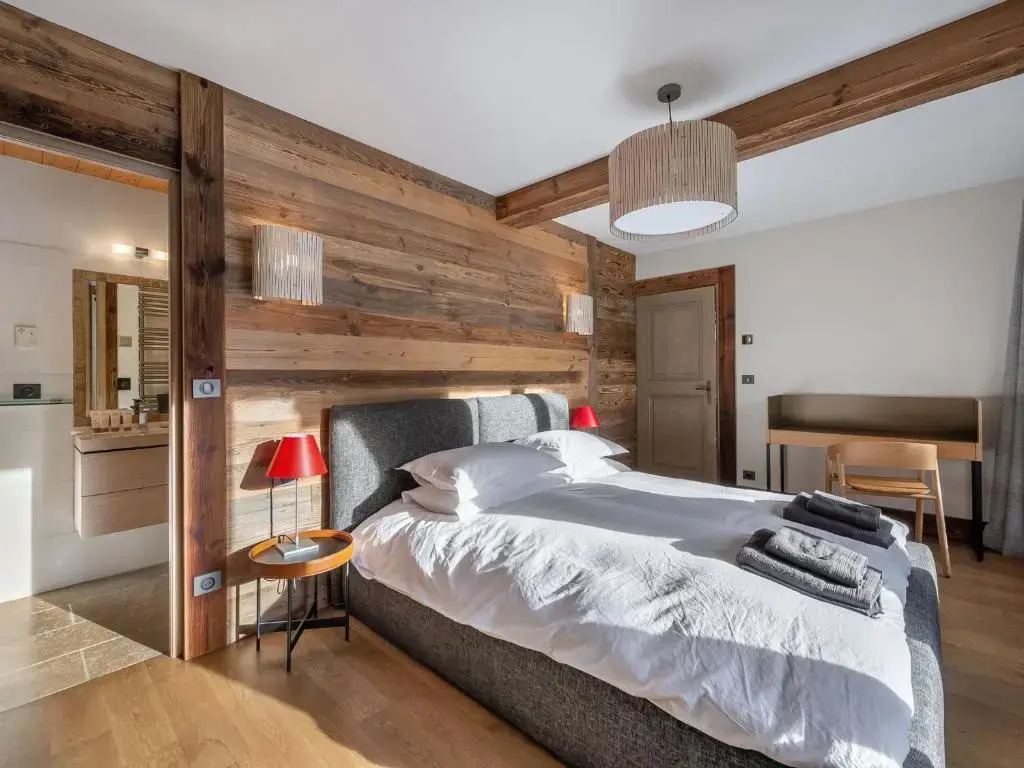 Chalet avec jacuzzi, proche des pistes, pour 10 personnes - FR-1-570-20