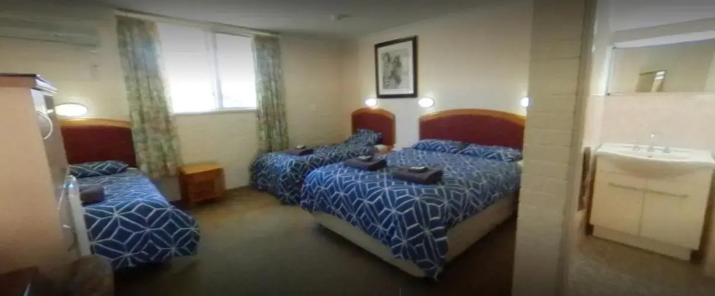 Clansman Motel