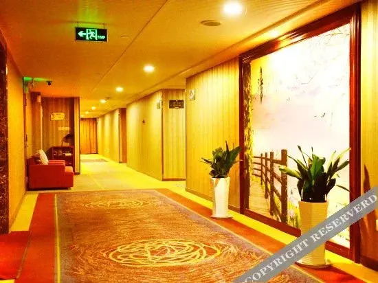 Jiangnan Business Hotel