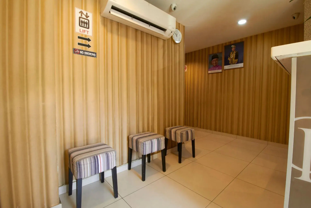 Canary Hotel
