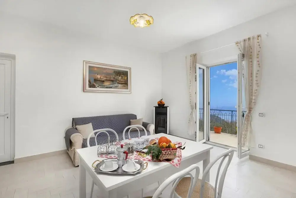 Casa Alyssa With Private Terrace With Sea View and Air Conditioning