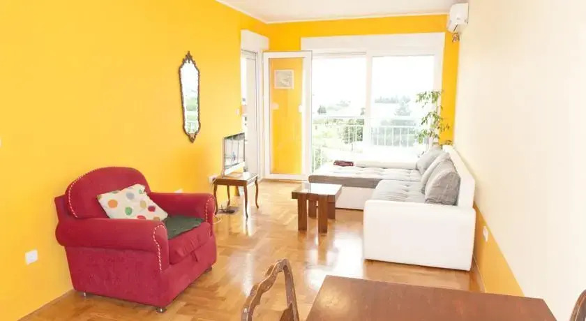 Apartment Sunny