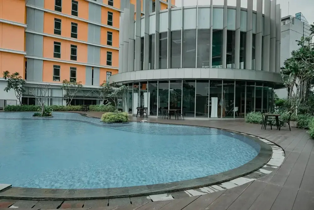 Spacious And Elegant 1Br Apartment Pejaten Park Residence