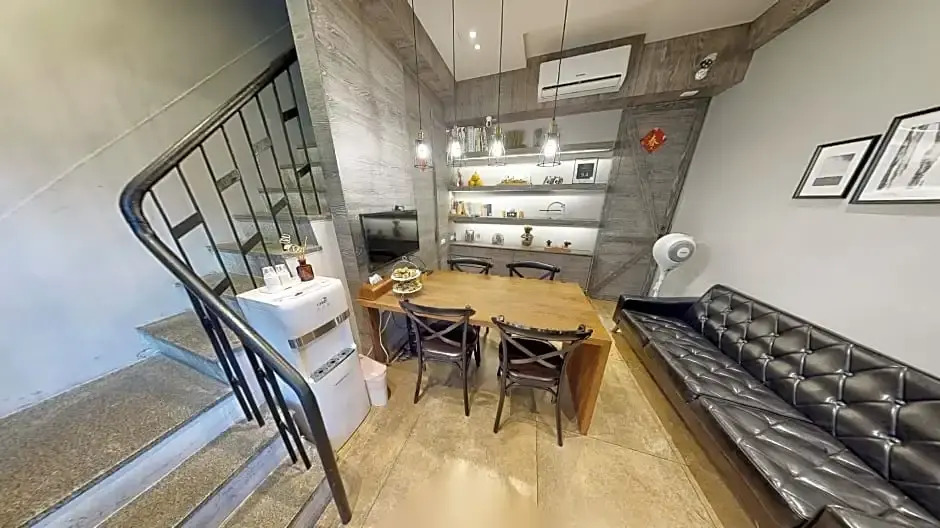 Simple Life Room
