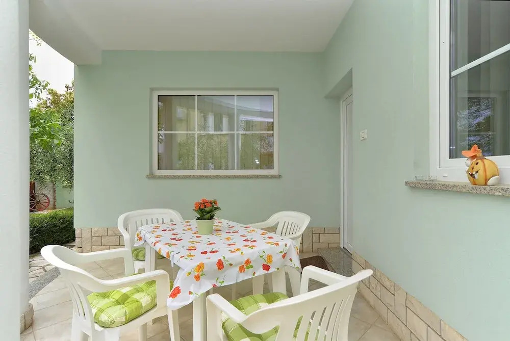 Pool Apartments 624