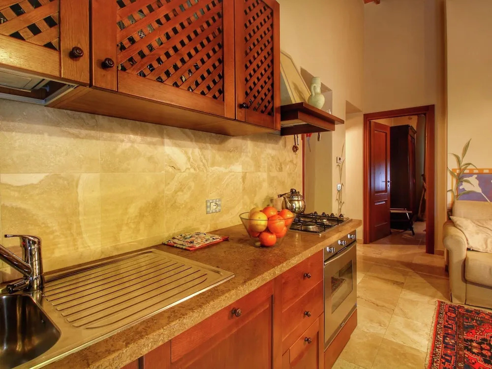 Gorgeous Mansion in Rapolano Terme With Swimming Pool