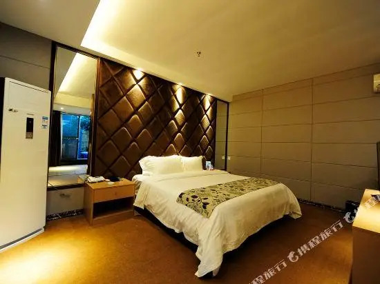 Royal Membership Holidays Hotel