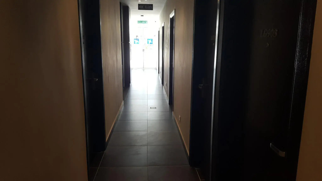9 Square Hotel - Sri Kembangan