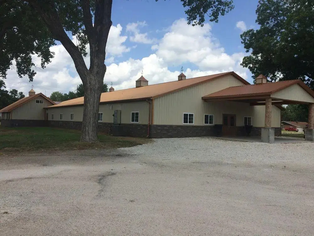 Big Horse Inn and Suites