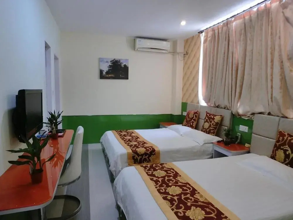 Huijia Business Hotel