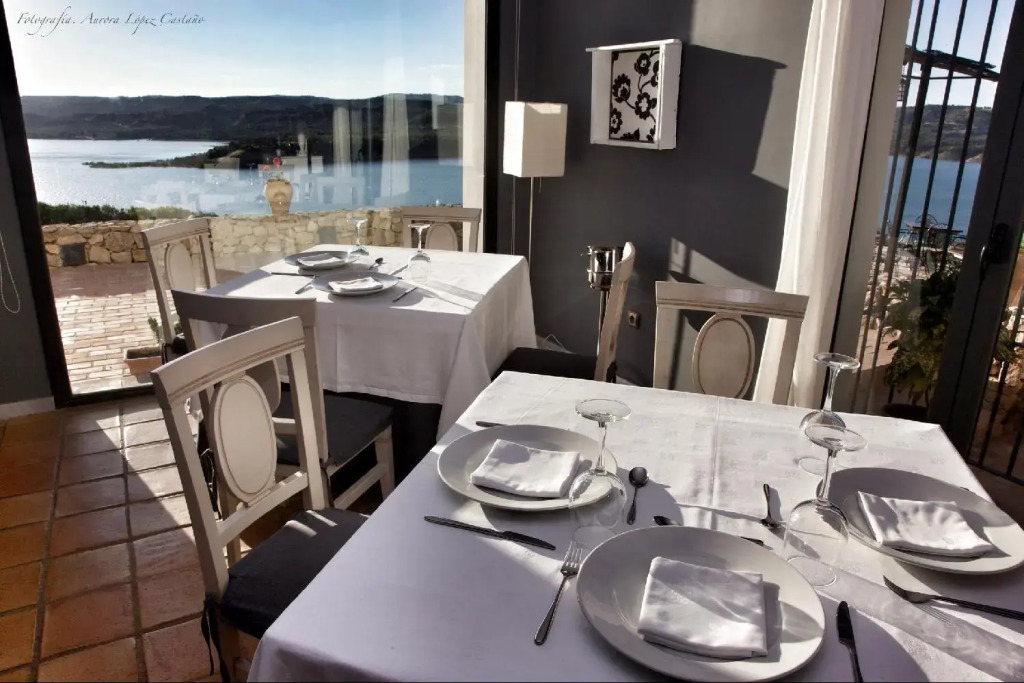Hotel Rural La Alcanacia