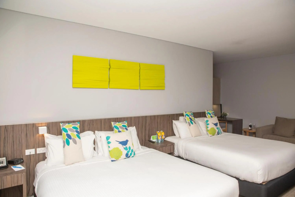 Ibis Styles The Entrance