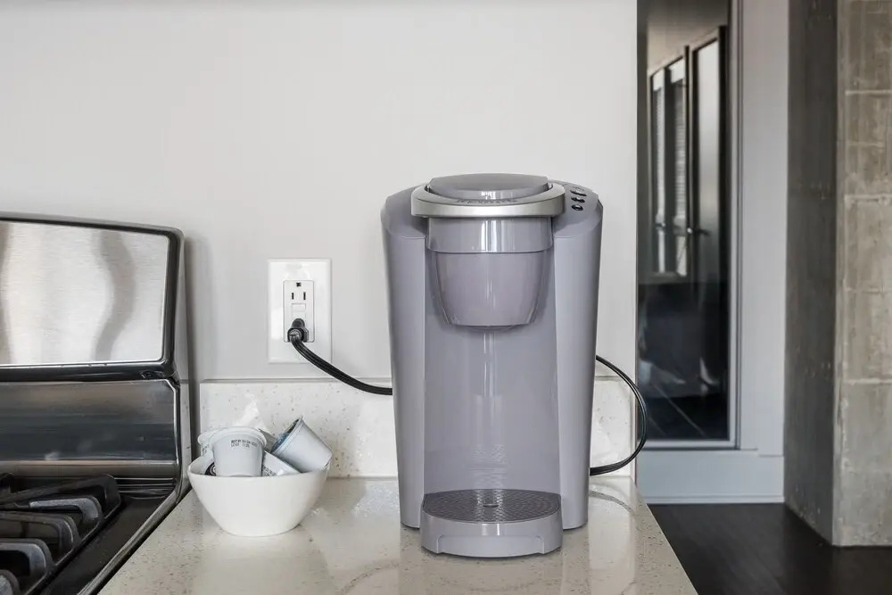 1 BR with Balcony and City Views by Frontdesk