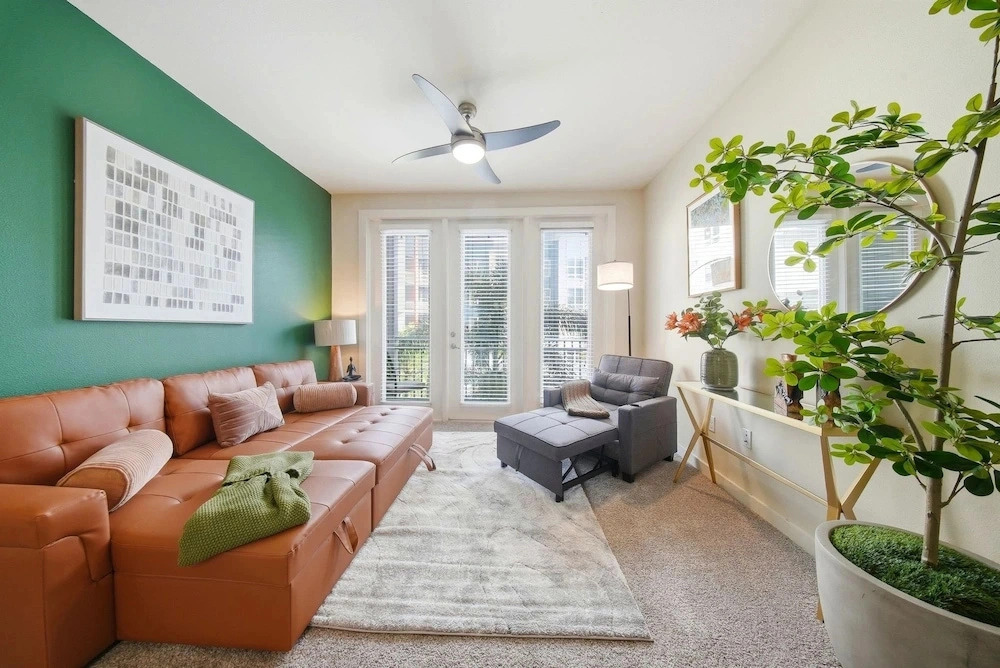 Modern 2BR w Pool Pet-friendly Unit 16