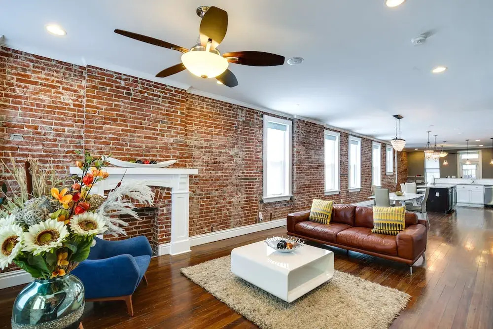 Saint Louis Home w/ Deck: 4 Mi to Downtown!