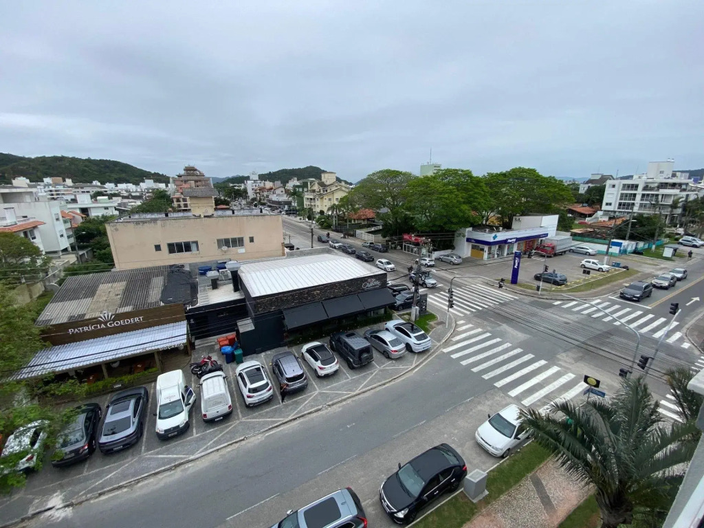 Custo Beneficio A 300m Da Praia De Jurere
