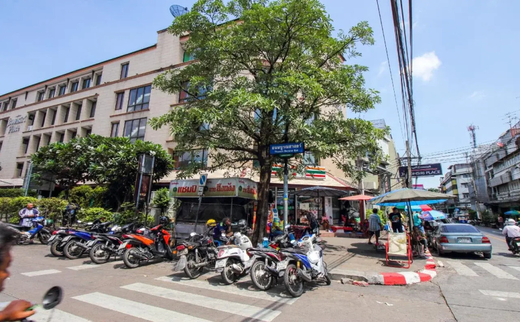 Boonsiri Place