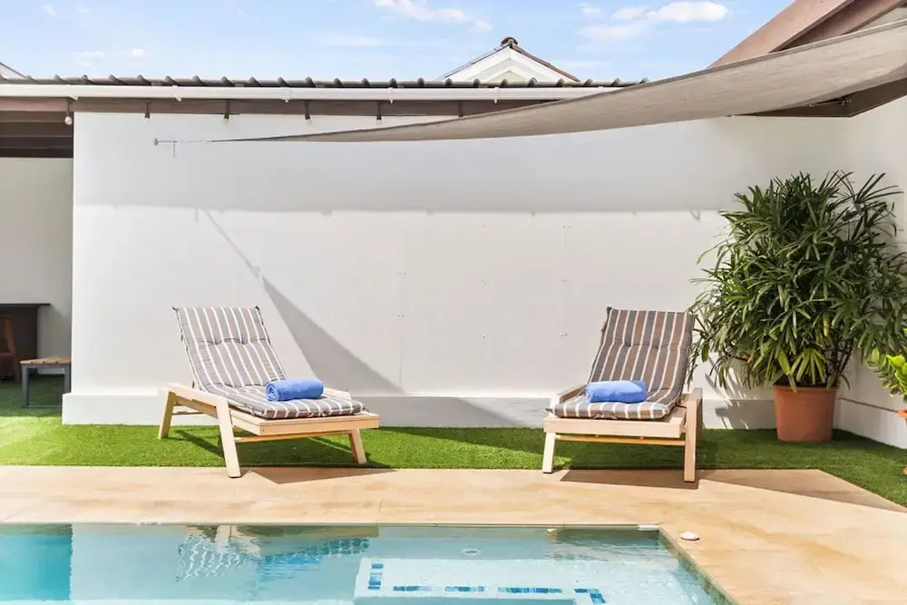 Brand NEW Central Modern Ground Studio With Pool