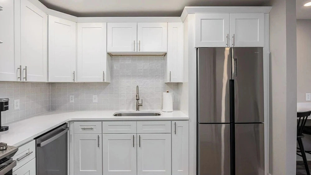 16 Guests Modern Suites, Mins to Downtown The Nomad 4BR Buyout by Avantstay