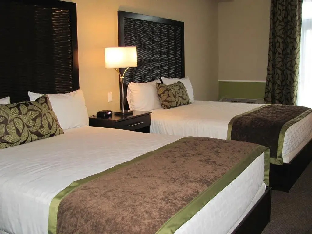 RiverRock Inn