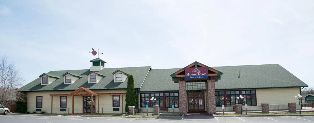 HomeTown Inn & Suites