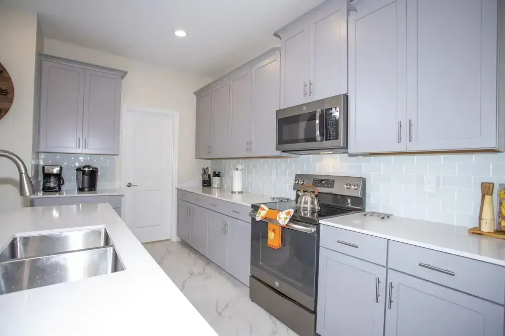 Gorgeous 5Bd Close to Disney @ Storey Lake 2734
