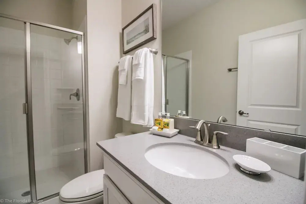 1561 PD - 4BR Poolside Paradise: Epic Getaway