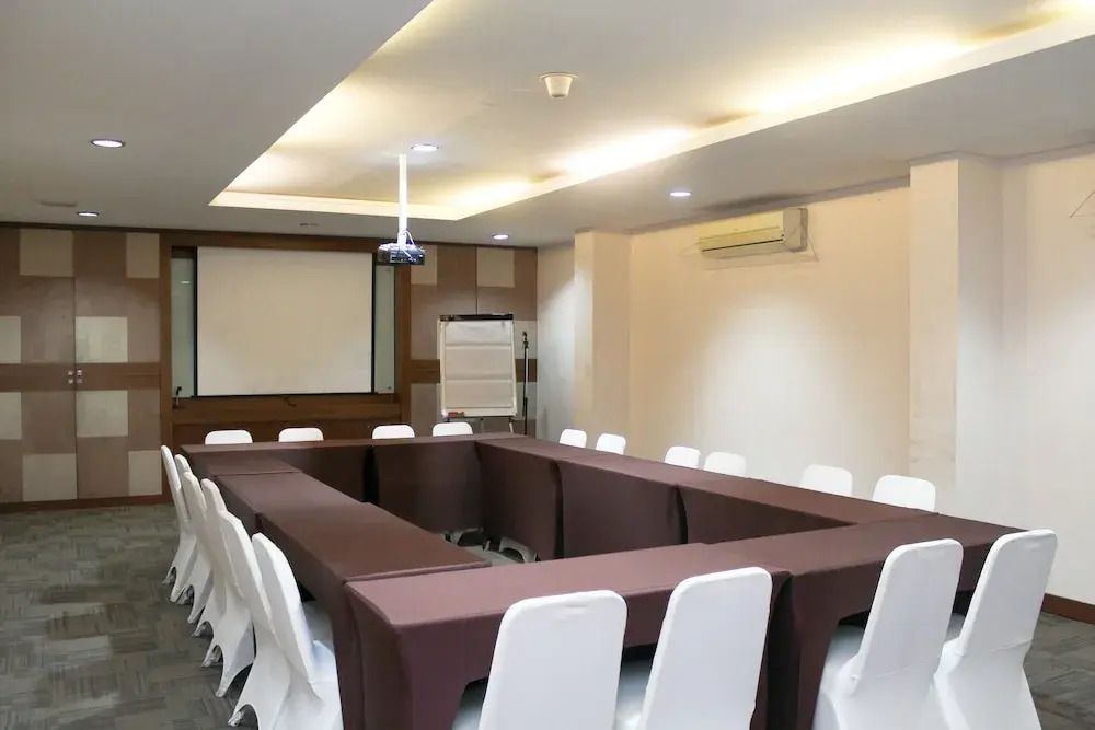 Airy Menteng Wahid Hasyim 53 Jakarta