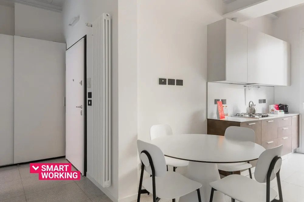 White Daisy Apartment by Wonderful Italy