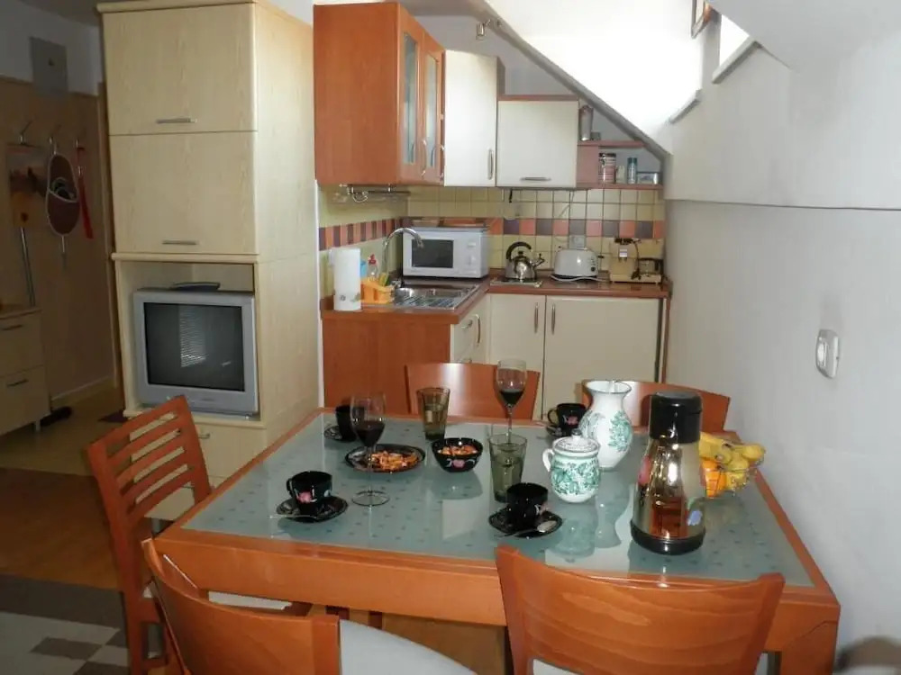 Apartments and Rooms Oliviers