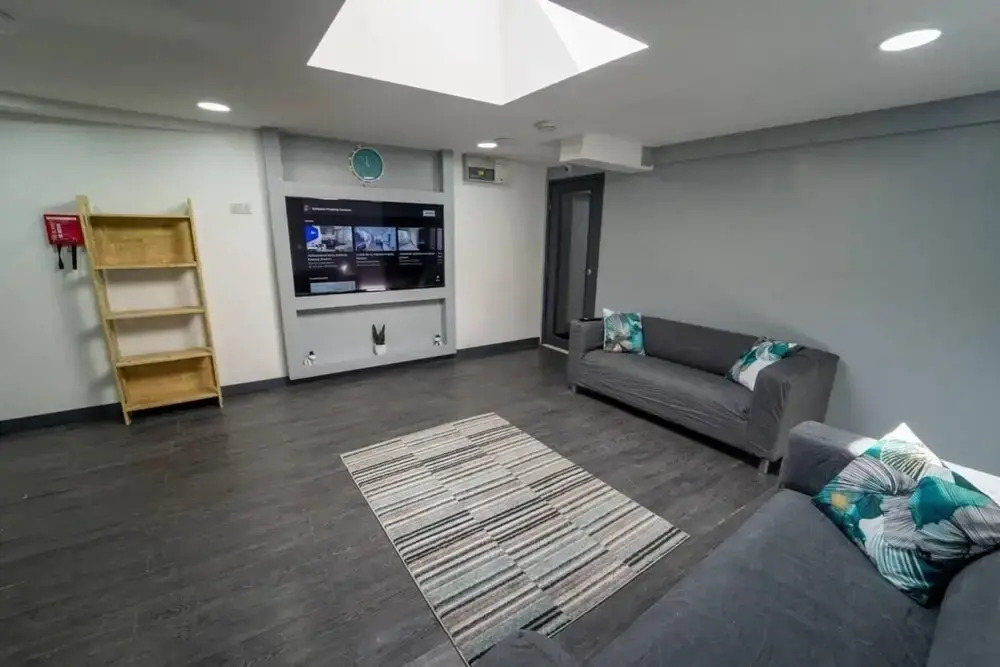 Homely Studio Next to City Centre