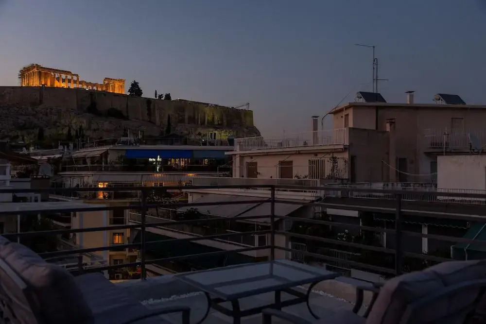 Acropolis Stylish Suite