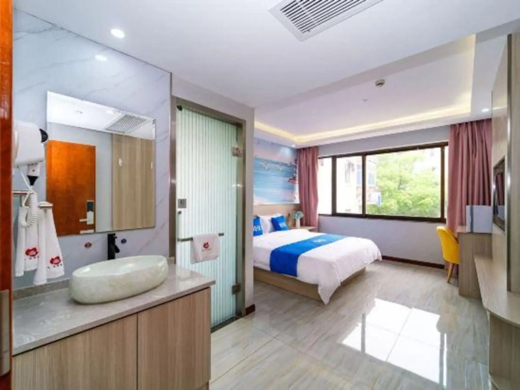 Qingzhu Yuexiang Hotel (Shanghai Fengjing Ancient Town)