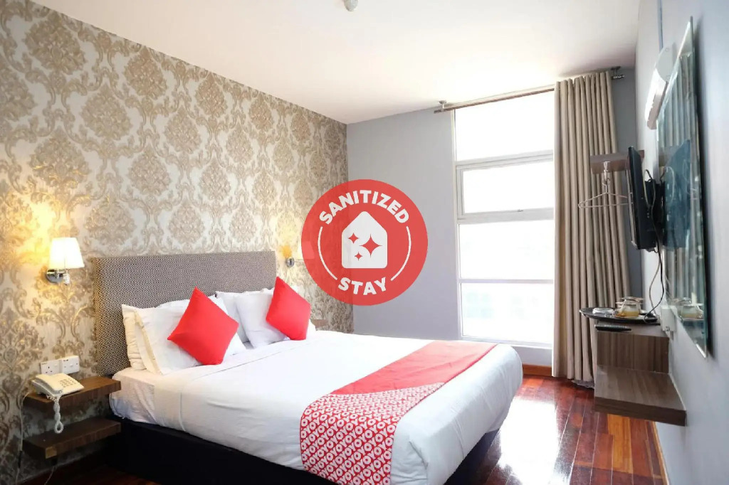 OYO 546 Grand City Hotel