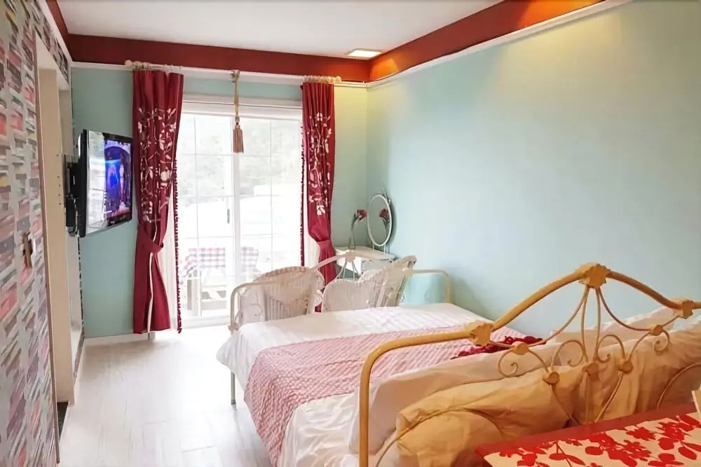 Buan Sunset Pension