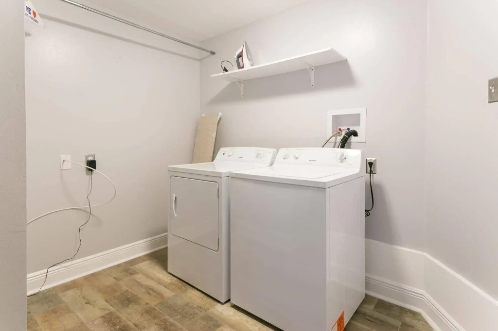 Hosteeva Conti Street Suites