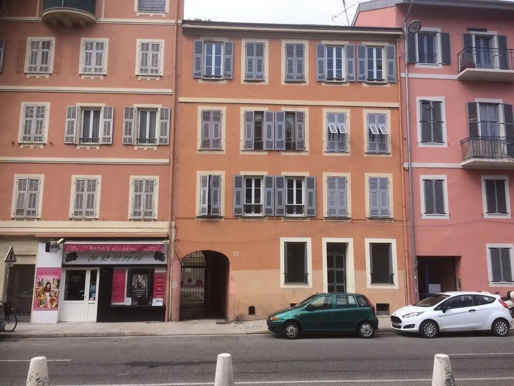 Bright 50sqm Duplex Apartment With One Room In The Center Of Nice, Wit