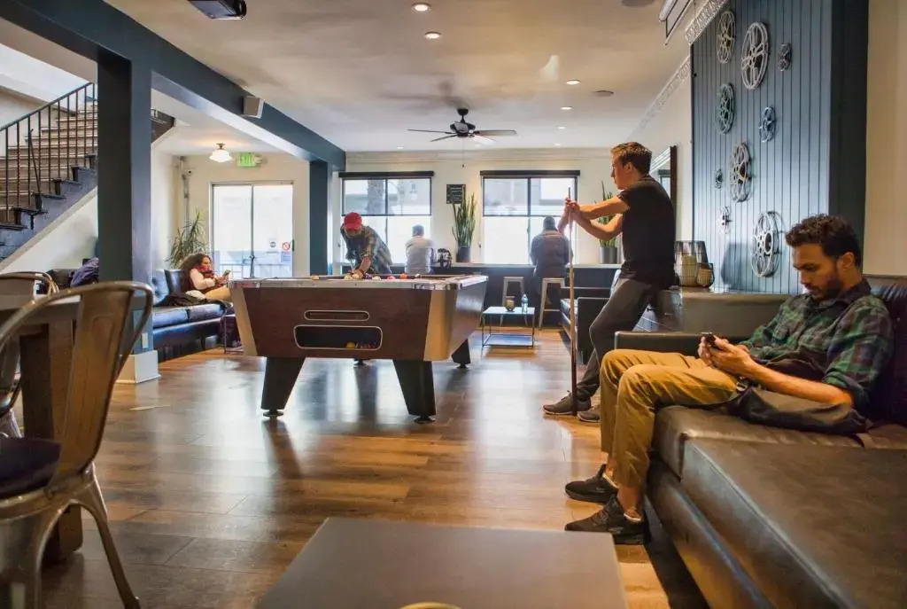 Samesun Hollywood Hotel & Hostel