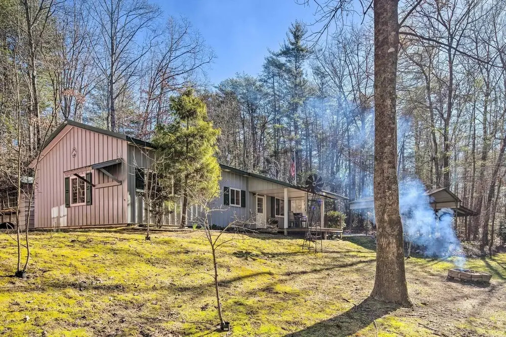 Penrose Home w/ Covered Deck + Fire Pit!