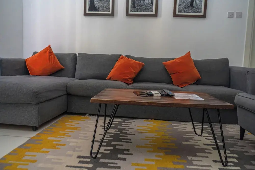 Royal Luxury Apt at Embassy Garden