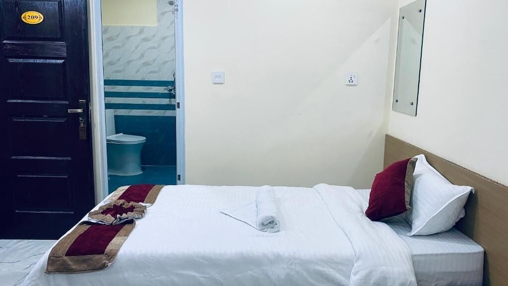 Chitwan Business Hotel