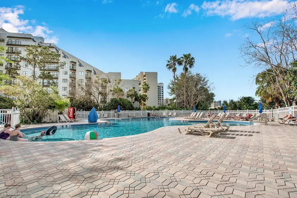 Pristine and Posh 2bd/2ba Condo With Private Balcony - #6en165