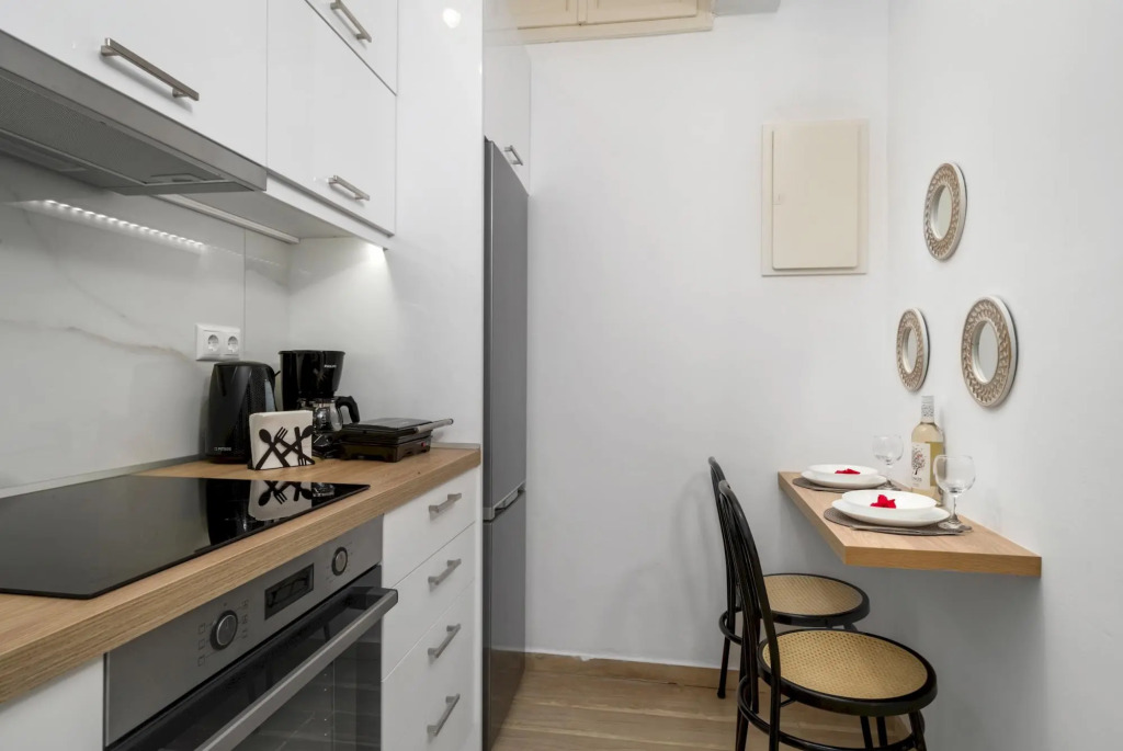 Aristo Apartment by Estia