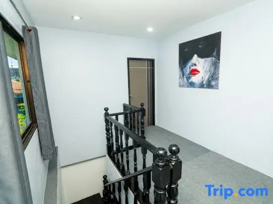 Lovely 3 Bed 3 Bath Villa 400m To Beach