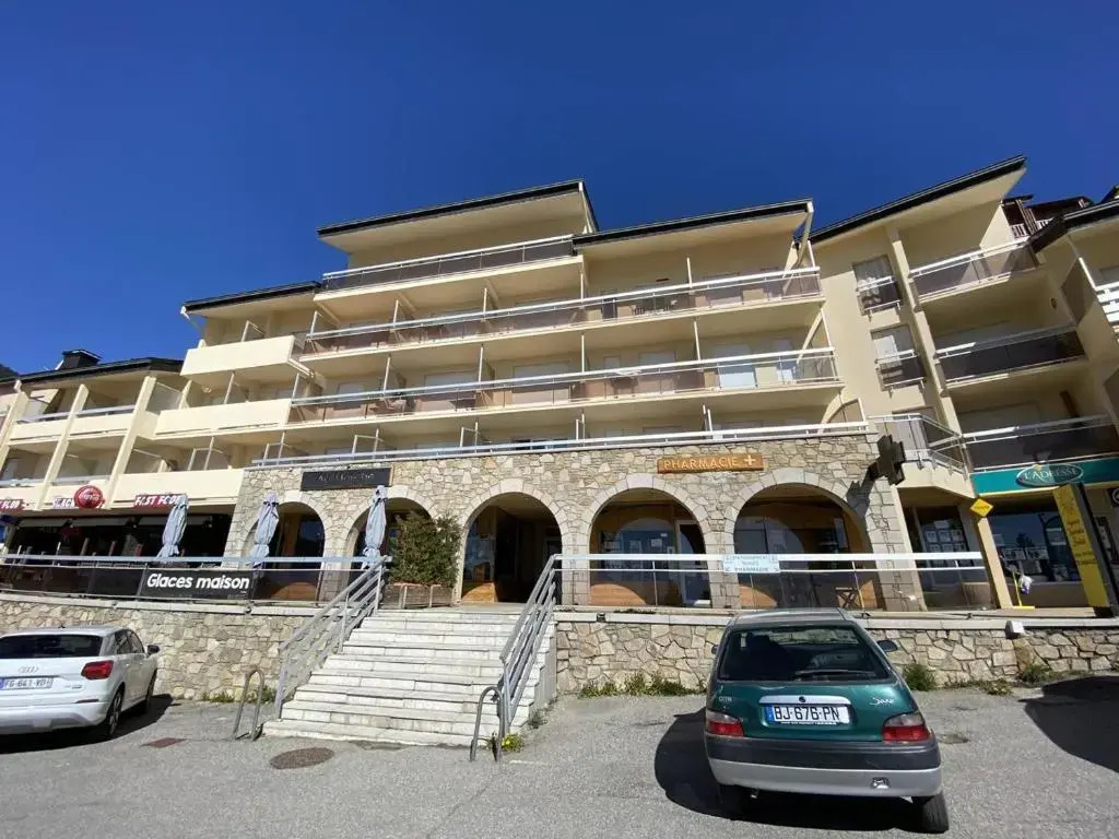 Appartement Les Angles, 1 pièce, 4 personnes - FR-1-295-151