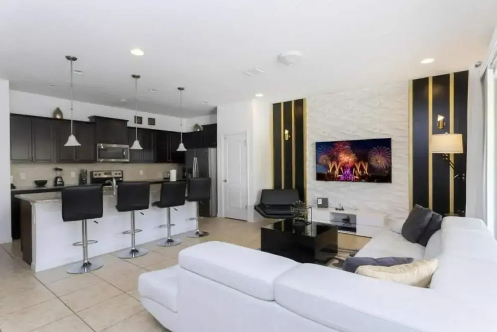 9035 Amazing Townhome for Your Family