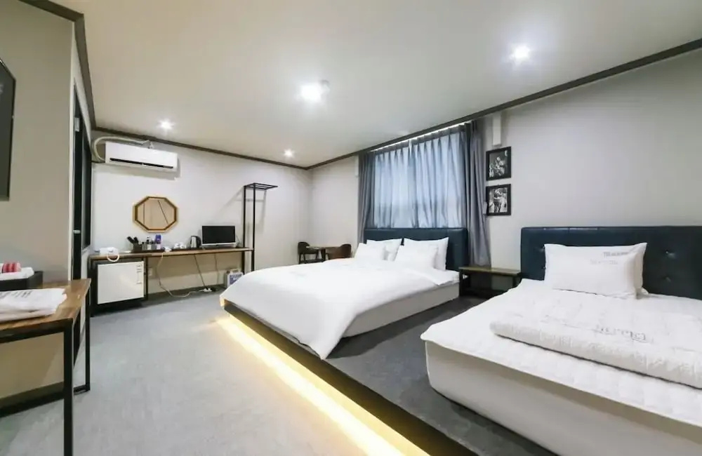The Charp Hotel