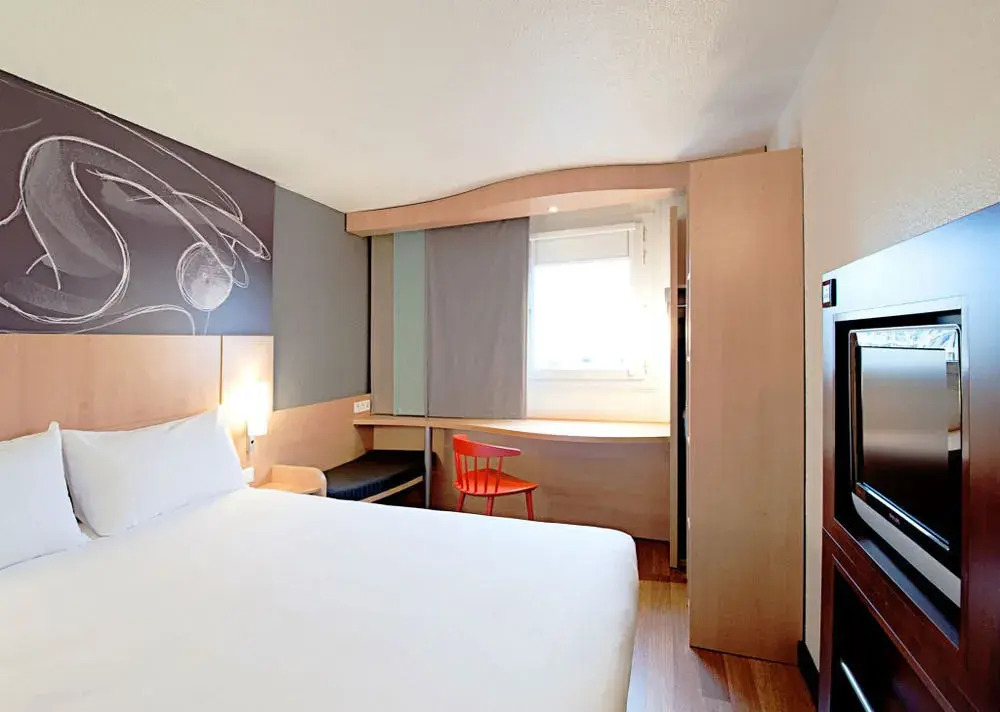 ibis Luoyang Hi Tech Dev Zone