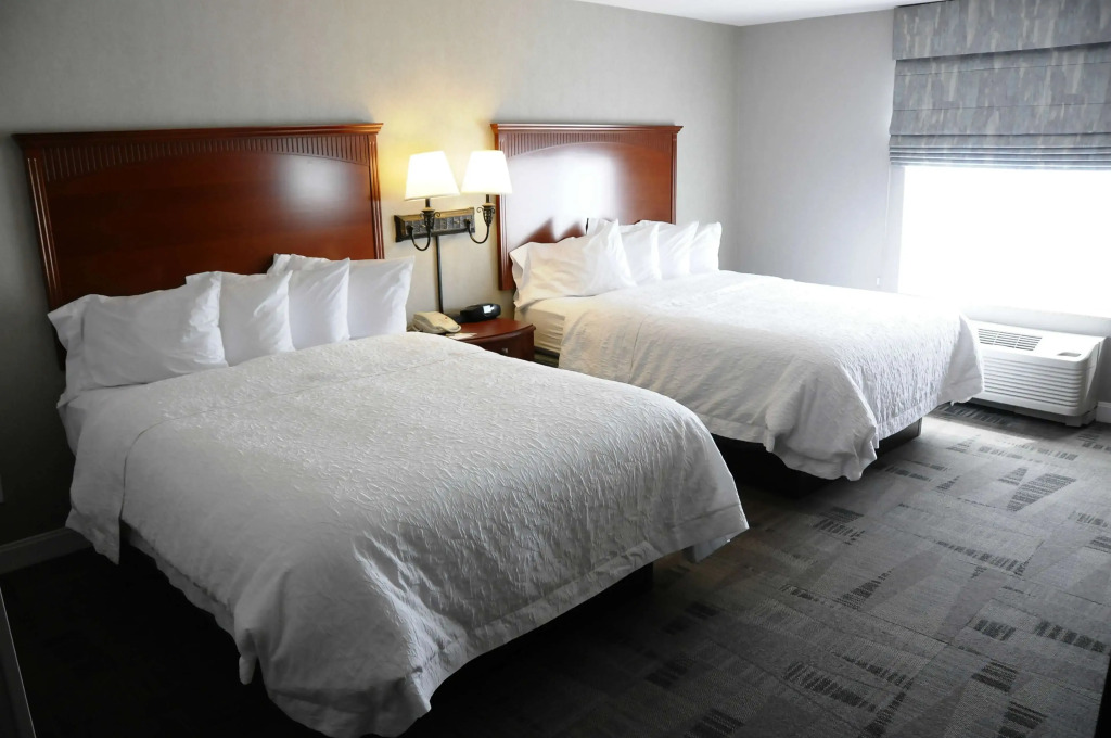 Hampton Inn & Suites Redding